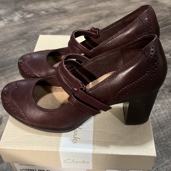 Clark’s Leather Claeson Tilly Burgundy Maryjane shoes size 5.5 Comfort cushion - Picture 3 of 6